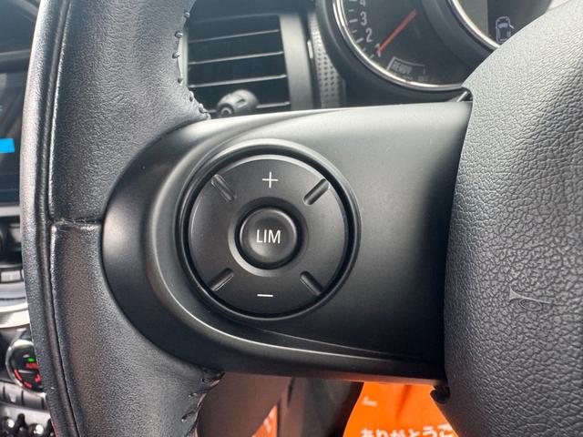 MINI クーパー 車検2年/中期/バックカメラ/純正ナビ/純正アルミホイール/スマートキー/プッシュスタート/スペアキー/Bluetooth/クルーズコントロール/ETC/オートライト/LEDヘッドライト/(70枚目)