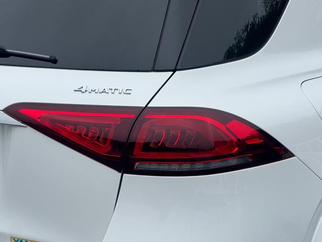 GLE GLE300d 4マチック AMGライン 車検R9年4月/ブラックレザー/360度カメラ/シートヒーター/純正ナビ/スマートキー/スペアキー/フルセグTV/電動シート/電動トランク/オートライト/ETC2.0/クルーズコントロール/(33枚目)