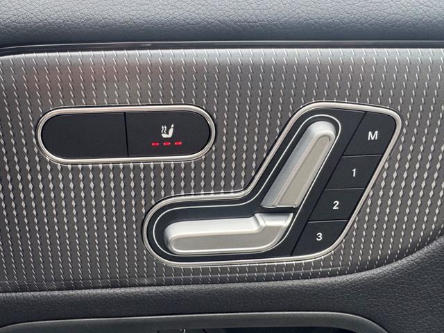 ＧＬＢ ＧＬＢ２００ｄ　車検２年／ハーフレザーシート／シートヒーター／パワーバックドア／純正ナビ／３６０度カメラ／純正アルミホイール／スマートキー／スペアキー／ＢＳＭ／ＥＴＣ／ＬＥＤヘッドライト／電動シート／（56枚目）