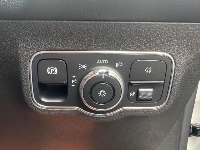 ＧＬＢ ＧＬＢ２００ｄ　車検２年／ハーフレザーシート／シートヒーター／パワーバックドア／純正ナビ／３６０度カメラ／純正アルミホイール／スマートキー／スペアキー／ＢＳＭ／ＥＴＣ／ＬＥＤヘッドライト／電動シート／（72枚目）