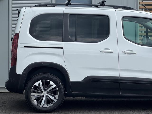 リフター ＧＴ　車検Ｒ９．１／パノラマガラスルーフ／純正ディスプレイオーディオ／Ｂカメラ／サイドカメラ／Ｂｌｕｅｔｈｏｏｔｈ／ＡｐｐｌｅＣａｒＰｌａｙ／純正キャリア／アクティブクルコン／ＥＴＣ／純正１７インチＡＷ（18枚目）