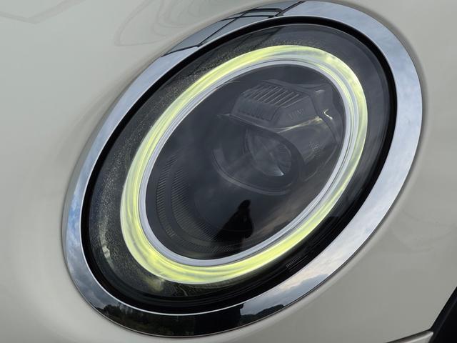 ＭＩＮＩ クーパー　クラシック・トリム　車検２年／後期／ハーフレザーシート／純正ナビ／バックカメラ／ＥＴＣ／スマートキー／プッシュスタート／スペアキー／Ｂｌｕｅｔｏｏｔｈ／液晶メーター／ＬＥＤヘッドライト／純正アルミホイール／オートライト／（13枚目）