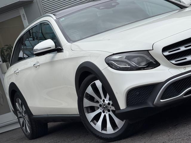 Eクラスオールテレイン E220d 4マチック オールテレイン 車検R9.2/ブルメスター/パノラミックルーフ/有償カラー ダイアモンドホワイト/エクスクルーシブPKG//全周囲モニター/ヘッドアップディスプレイ/シートヒーター&ベンチレーション/電動リアゲート(7枚目)