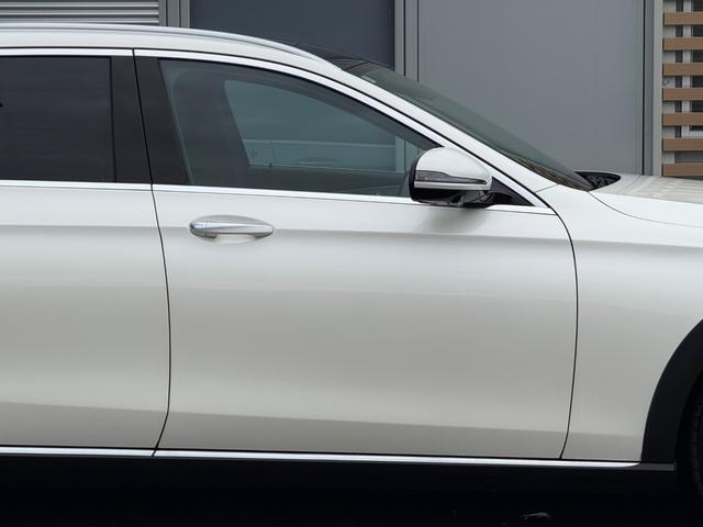 Eクラスオールテレイン E220d 4マチック オールテレイン 車検R9.2/ブルメスター/パノラミックルーフ/有償カラー ダイアモンドホワイト/エクスクルーシブPKG//全周囲モニター/ヘッドアップディスプレイ/シートヒーター&ベンチレーション/電動リアゲート(23枚目)