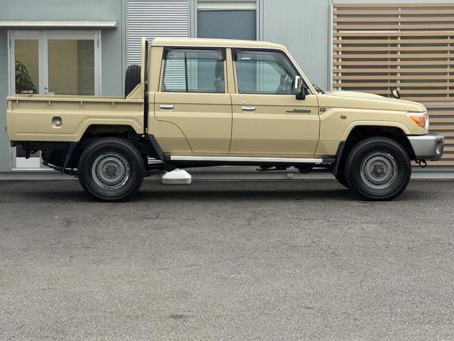 ランドクルーザー70 車検1年/ピックアップ/純正SDナビ/フルセグTV/ETC/5MT/Bluethooth/キーレス(19枚目)