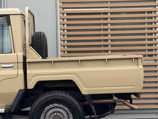 ランドクルーザー70 車検1年/ピックアップ/純正SDナビ/フルセグTV/ETC/5MT/Bluethooth/キーレス(28枚目)