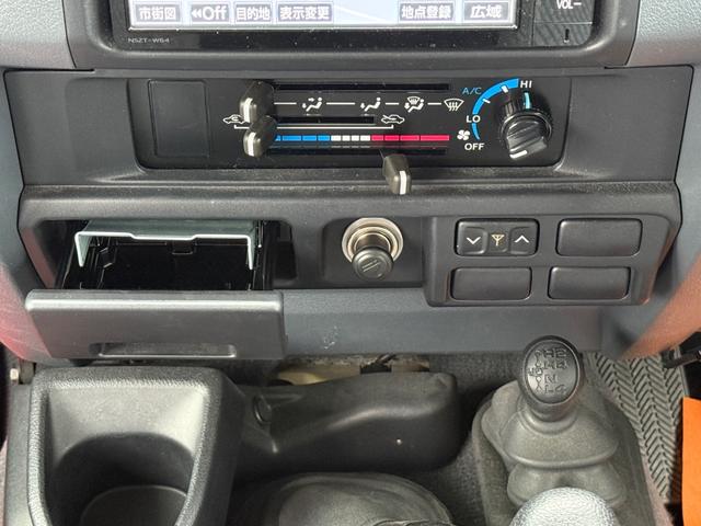 ランドクルーザー70 車検1年/ピックアップ/純正SDナビ/フルセグTV/ETC/5MT/Bluethooth/キーレス(71枚目)