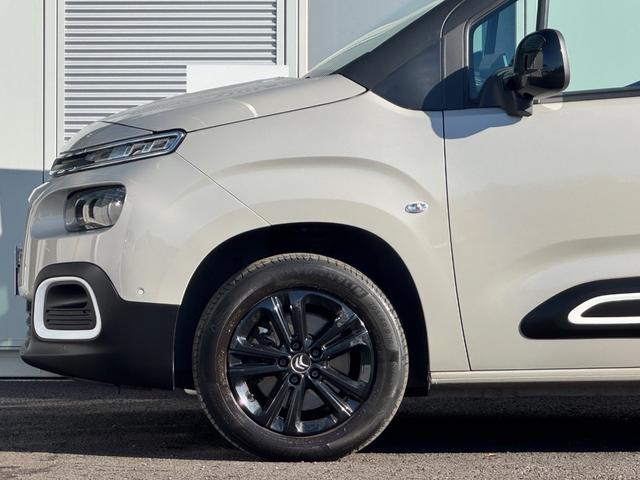 ベルランゴ 2年車検/衝突軽減/アクティブクルーズコントロール/BSM/パノラミックガラスルーフ/純正ディスプレイオーディオ/バックカメラ/サイドカメラ/AppleCarPlay/ETC/純正16インチAW(24枚目)