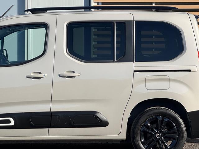 ベルランゴ 2年車検/衝突軽減/アクティブクルーズコントロール/BSM/パノラミックガラスルーフ/純正ディスプレイオーディオ/バックカメラ/サイドカメラ/AppleCarPlay/ETC/純正16インチAW(26枚目)