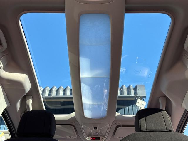 ベルランゴ 2年車検/衝突軽減/アクティブクルーズコントロール/BSM/パノラミックガラスルーフ/純正ディスプレイオーディオ/バックカメラ/サイドカメラ/AppleCarPlay/ETC/純正16インチAW(65枚目)