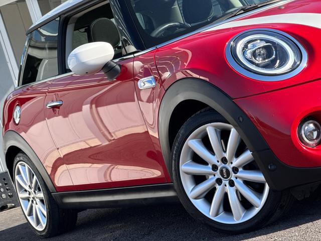 ＭＩＮＩ クーパーＳ　車検２年／中期／６速ＭＴ／サンルーフ／バックカメラ／ＥＴＣ／クリアランスソナー／純正ナビ／純正アルミホイール／Ｂｌｕｅｔｏｏｔｈ／スマートキー／プッシュスタート／（7枚目）