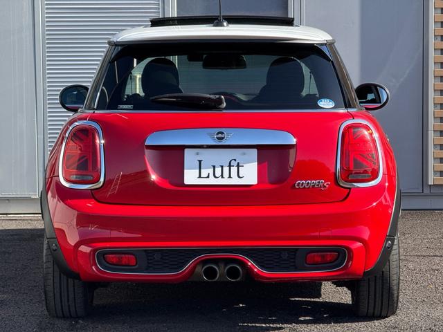 ＭＩＮＩ クーパーＳ　車検２年／中期／６速ＭＴ／サンルーフ／バックカメラ／ＥＴＣ／クリアランスソナー／純正ナビ／純正アルミホイール／Ｂｌｕｅｔｏｏｔｈ／スマートキー／プッシュスタート／（29枚目）