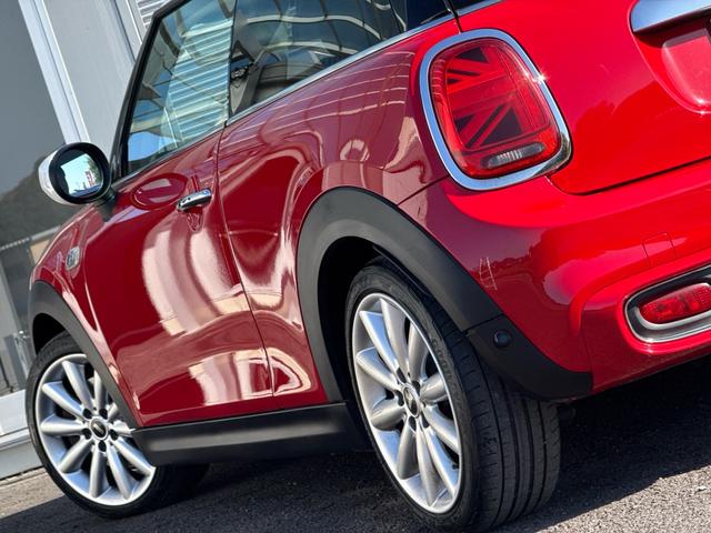 ＭＩＮＩ クーパーＳ　車検２年／中期／６速ＭＴ／サンルーフ／バックカメラ／ＥＴＣ／クリアランスソナー／純正ナビ／純正アルミホイール／Ｂｌｕｅｔｏｏｔｈ／スマートキー／プッシュスタート／（44枚目）