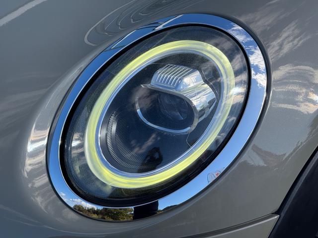 ＭＩＮＩ クーパー　車検２年／中期／ＬＥＤヘッドライト／バックカメラ／インテリジェントセーフティ／ＥＴＣ／純正ナビ／純正アルミホイール／スマートキー／プッシュスタート／スペアキー／Ｂｌｕｅｔｏｏｔｈ／（13枚目）