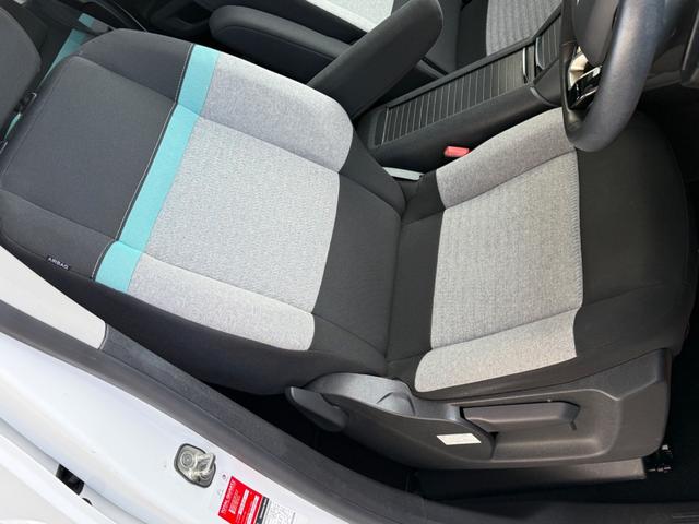 ベルランゴ シャイン　２年車検／衝突軽減／ＢＳＭ／アクティブクルーズコントロール／パノラミックガラスルーフ／ＥＴＣ／純正ディスプレイオーディオ／バックカメラ／サイドカメラ／ＡｐｐｌｅＣａｒＰｌａｙ／クリアランスソナー（5枚目）