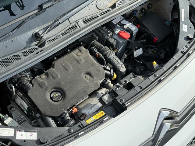 ベルランゴ シャイン　２年車検／衝突軽減／ＢＳＭ／アクティブクルーズコントロール／パノラミックガラスルーフ／ＥＴＣ／純正ディスプレイオーディオ／バックカメラ／サイドカメラ／ＡｐｐｌｅＣａｒＰｌａｙ／クリアランスソナー（6枚目）