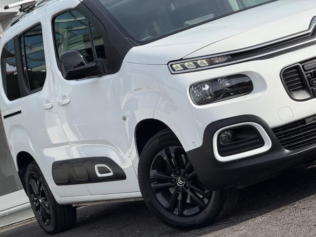 ベルランゴ シャイン　２年車検／衝突軽減／ＢＳＭ／アクティブクルーズコントロール／パノラミックガラスルーフ／ＥＴＣ／純正ディスプレイオーディオ／バックカメラ／サイドカメラ／ＡｐｐｌｅＣａｒＰｌａｙ／クリアランスソナー（7枚目）