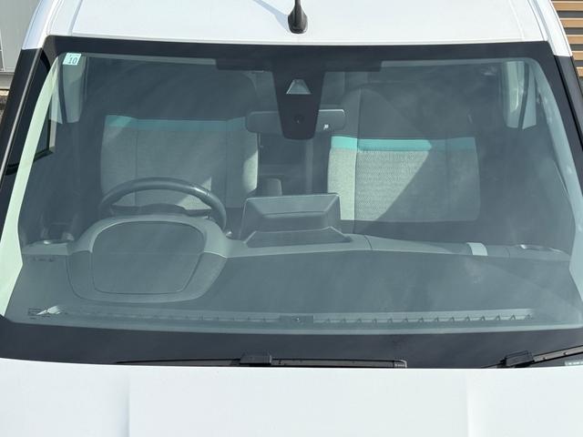 ベルランゴ シャイン　２年車検／衝突軽減／ＢＳＭ／アクティブクルーズコントロール／パノラミックガラスルーフ／ＥＴＣ／純正ディスプレイオーディオ／バックカメラ／サイドカメラ／ＡｐｐｌｅＣａｒＰｌａｙ／クリアランスソナー（16枚目）