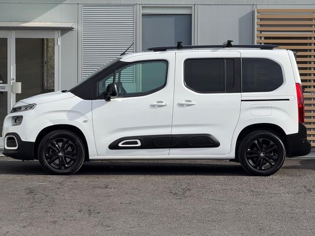 ベルランゴ シャイン　２年車検／衝突軽減／ＢＳＭ／アクティブクルーズコントロール／パノラミックガラスルーフ／ＥＴＣ／純正ディスプレイオーディオ／バックカメラ／サイドカメラ／ＡｐｐｌｅＣａｒＰｌａｙ／クリアランスソナー（25枚目）