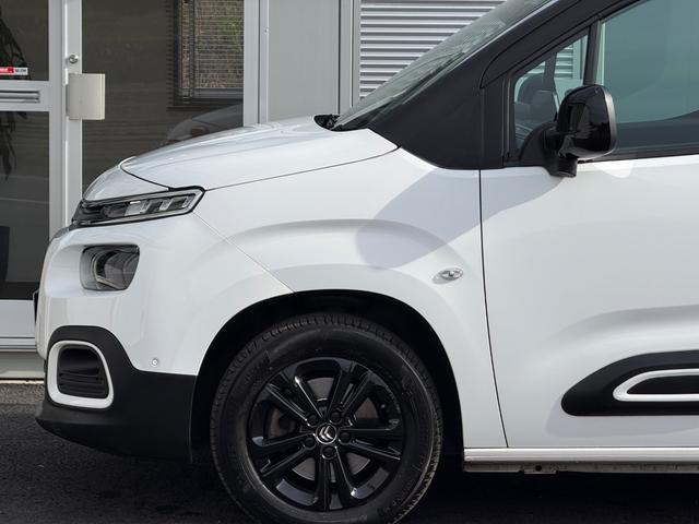 ベルランゴ シャイン　２年車検／衝突軽減／ＢＳＭ／アクティブクルーズコントロール／パノラミックガラスルーフ／ＥＴＣ／純正ディスプレイオーディオ／バックカメラ／サイドカメラ／ＡｐｐｌｅＣａｒＰｌａｙ／クリアランスソナー（26枚目）