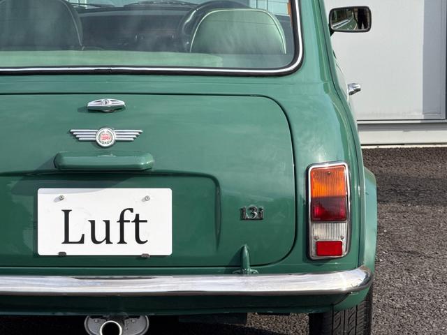 岐阜ナンバー以外の登録は行政書士に依頼するため別途県外登録費用必要になります。詳細はお気軽にお問合せ下さい。