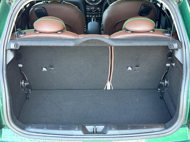 ＭＩＮＩ クーパーＳ　６０イヤーズエディション　車検Ｒ８．９／６０周年特別仕様車／ＤＣＴ／６０Ｙｅａｒｓ専用茶革シート／シートヒーター／純正ナビ／バックカメラ／ミラーインＥＴＣ／衝突軽減／ペッパーパッケージ／純正アルミホイール／（61枚目）