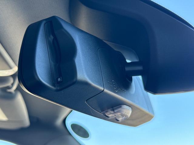 ＭＩＮＩ クーパーＳ　６０イヤーズエディション　車検Ｒ８．９／６０周年特別仕様車／ＤＣＴ／６０Ｙｅａｒｓ専用茶革シート／シートヒーター／純正ナビ／バックカメラ／ミラーインＥＴＣ／衝突軽減／ペッパーパッケージ／純正アルミホイール／（75枚目）