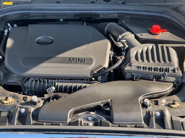 MINI クーパー 車検2年/中期/ホワイトシルバー/LEDヘッドライト/純正ナビ/ETC/衝突軽減/純正アルミホイール/Bluetooth/スマートキー/プッシュスタート/クリアランスソナー(6枚目)