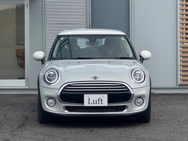 MINI クーパー 車検2年/中期/ホワイトシルバー/LEDヘッドライト/純正ナビ/ETC/衝突軽減/純正アルミホイール/Bluetooth/スマートキー/プッシュスタート/クリアランスソナー(9枚目)