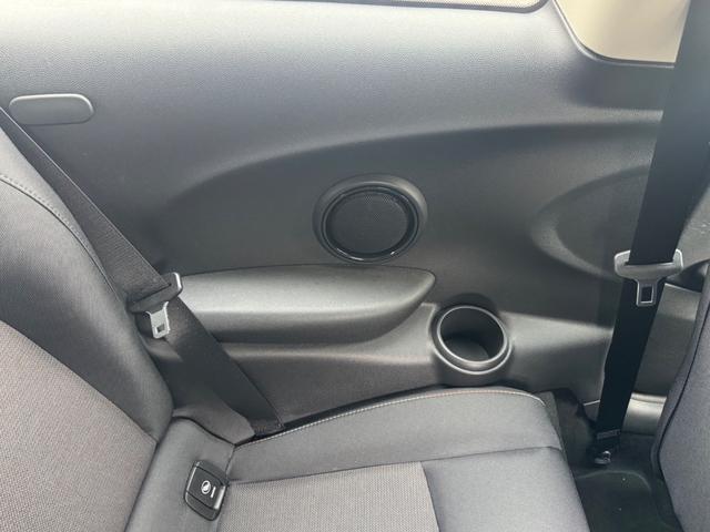 MINI クーパー 車検2年/中期/ホワイトシルバー/LEDヘッドライト/純正ナビ/ETC/衝突軽減/純正アルミホイール/Bluetooth/スマートキー/プッシュスタート/クリアランスソナー(52枚目)