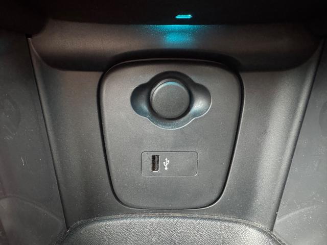 MINI クーパー 車検2年/中期/ホワイトシルバー/LEDヘッドライト/純正ナビ/ETC/衝突軽減/純正アルミホイール/Bluetooth/スマートキー/プッシュスタート/クリアランスソナー(64枚目)