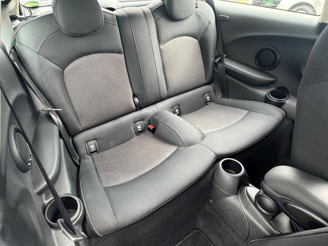 MINI クーパー 車検2年/中期/ホワイトシルバー/LEDヘッドライト/純正ナビ/ETC/衝突軽減/純正アルミホイール/Bluetooth/スマートキー/プッシュスタート/クリアランスソナー(68枚目)