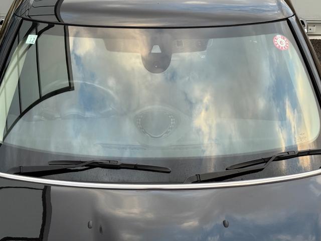 MINI クーパーD 車検2年/中期/黒レザーシート/LEDヘッドライト/シートヒーター/純正ナビ/バックカメラ/Bluetooth/純正アルミホイール/スマートキー/プッシュスタート/ETC/コーナーセンサー/(16枚目)