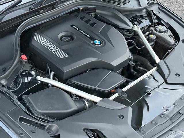 5シリーズ 530i エディション ミッション:インポッシブル 限定車/車検令和8年6月まで/ハーマンカードン/レザーシート/ヘッドアップディスプレイ/360度カメラ/純正ナビ/シートヒーター/ミラーインETC/LEDヘッドライト/純正アルミホイール/オートライト(6枚目)