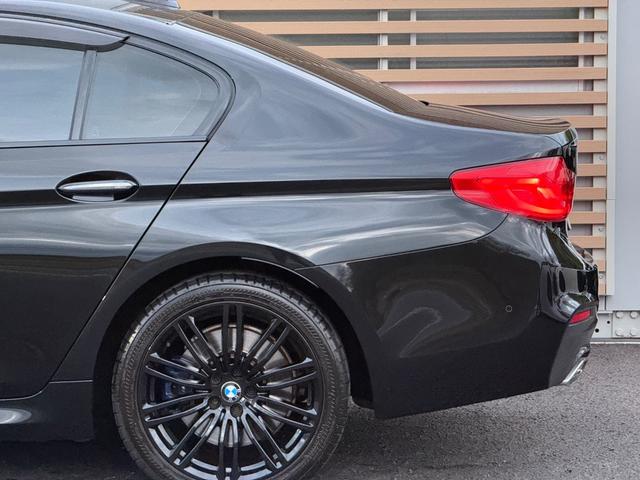 5シリーズ 530i エディション ミッション:インポッシブル 限定車/車検令和8年6月まで/ハーマンカードン/レザーシート/ヘッドアップディスプレイ/360度カメラ/純正ナビ/シートヒーター/ミラーインETC/LEDヘッドライト/純正アルミホイール/オートライト(28枚目)