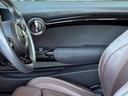 クーパーＳ　６０イヤーズエディション　車検Ｒ８．９／６０周年特別仕様車／ＤＣＴ／６０Ｙｅａｒｓ専用茶革シート／シートヒーター／純正ナビ／バックカメラ／ミラーインＥＴＣ／衝突軽減／ペッパーパッケージ／純正アルミホイール／（64枚目）
