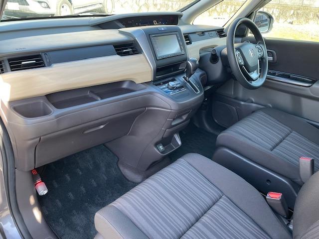 フリード G・ホンダセンシング 両側電動スライドドア・純正ナビ・Bluetoothオーディオ・バックカメラ・ETC・アダプティブクルーズコントロール・LEDヘッドライト・Cパッケージ・コンフォートビューパッケージ・軽減ブレーキ・禁煙(21枚目)