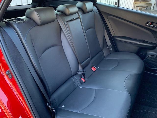 プリウス Ａプレミアム　ツーリングセレクション　セーフティセンス・純正ナビ・フルセグＴＶ・Ｂｌｕｅｔｏｏｔｈオーディオ・バックカメラ・ＥＴＣ・レーダークルーズ・パワーシート・シートヒーター・ＢＳＭ・ＨＵＤ・インテリジェントクリアランスソナー・禁煙車（23枚目）