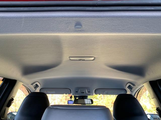 プリウス Ａプレミアム　ツーリングセレクション　セーフティセンス・純正ナビ・フルセグＴＶ・Ｂｌｕｅｔｏｏｔｈオーディオ・バックカメラ・ＥＴＣ・レーダークルーズ・パワーシート・シートヒーター・ＢＳＭ・ＨＵＤ・インテリジェントクリアランスソナー・禁煙車（25枚目）