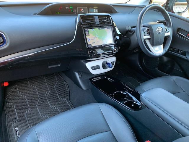 プリウス Ａプレミアム　ツーリングセレクション　セーフティセンス・純正ナビ・フルセグＴＶ・Ｂｌｕｅｔｏｏｔｈオーディオ・バックカメラ・ＥＴＣ・レーダークルーズ・パワーシート・シートヒーター・ＢＳＭ・ＨＵＤ・インテリジェントクリアランスソナー・禁煙車（37枚目）