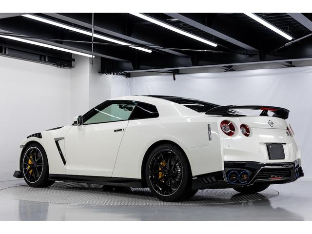 ＧＴ－Ｒ トラックエディション　エンジニアードｂｙニスモ　ＭＹ２２　ＮＩＳＭＯ純正カーボンボンネット／Ｆフェンダー・トラックＥＤオプション　カーボンＲウイング・ＲＥＣＡＲＯシート・ブレーキ・ルーフ／ＢＢＳ　ＲＩ－Ａ　２０インチＡＷ・スポリセ・ブレンボキャリパ（10枚目）