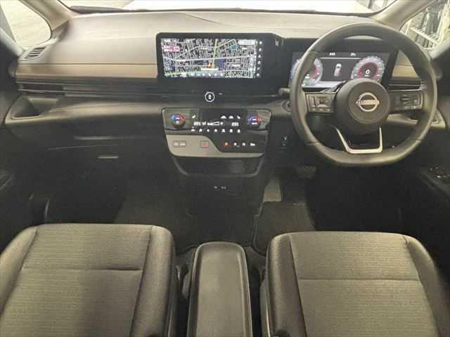 セレナ ｅ－パワー　ハイウェイスターＶ　ユーザー買取車　純正１２．３インチメモリーナビ　プロパイロット　アラウンドビューモニター　両側パワースライドドア　禁煙車　レーダークルーズコントロール　Ｂｌｕｅｔｏｏｔｈ　フルセグ　ＥＴＣ２．０（3枚目）