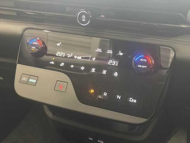 セレナ ｅ－パワー　ハイウェイスターＶ　ユーザー買取車　純正１２．３インチメモリーナビ　プロパイロット　アラウンドビューモニター　両側パワースライドドア　禁煙車　レーダークルーズコントロール　Ｂｌｕｅｔｏｏｔｈ　フルセグ　ＥＴＣ２．０（37枚目）
