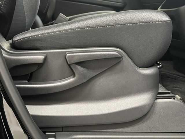 セレナ ｅ－パワー　ハイウェイスターＶ　ユーザー買取車　純正１２．３インチメモリーナビ　プロパイロット　アラウンドビューモニター　両側パワースライドドア　禁煙車　レーダークルーズコントロール　Ｂｌｕｅｔｏｏｔｈ　フルセグ　ＥＴＣ２．０（42枚目）