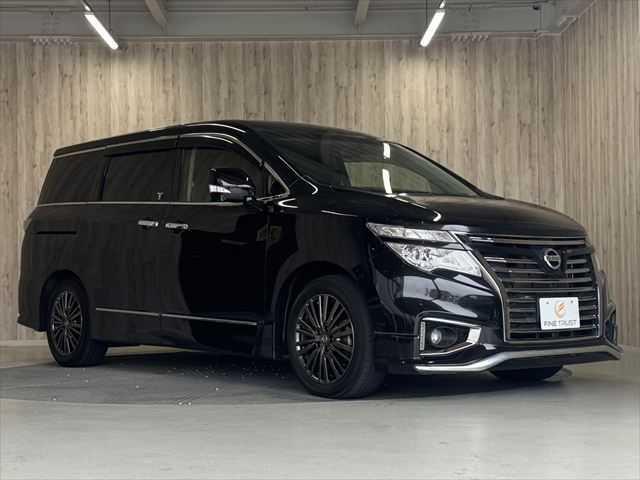 エルグランド ２５０ハイウェイスターアーバンクロム　フリップダウンモニター　両側パワースライドドア　全周囲カメラ　純正ＨＤＤナビ　ハーフレザーシート　禁煙車　Ｂｌｕｅｔｏｏｔｈ　フルセグＴＶ　ＬＥＤヘッドライト　スマートキー　コーナーセンサー（18枚目）