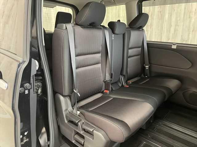 セレナ ハイウェイスターＧ　６ヶ月走行無制限保証付き　純正９型ナビ　プロパイロット　デジタルインナーミラー　電動パーキング　オートホールド　禁煙車　アラビューモニター　両側パワスラ　衝突軽減ブレーキ　コーナーセンサー（11枚目）