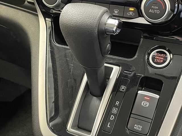 セレナ ハイウェイスターＧ　６ヶ月走行無制限保証付き　純正９型ナビ　プロパイロット　デジタルインナーミラー　電動パーキング　オートホールド　禁煙車　アラビューモニター　両側パワスラ　衝突軽減ブレーキ　コーナーセンサー（40枚目）