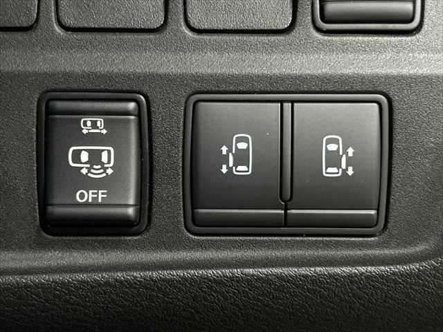 セレナ e-POWER ハイウェイスター V 後期 10インチナビ プロパイロット 両側パワスラ アラウンドビュー 禁煙車 衝突軽減ブレーキ LEDヘッド Wエアコン ドラレコ ETC ブラインドスポットモニター 純正15AW スマートキー(7枚目)