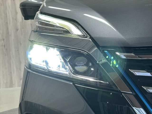 セレナ e-POWER ハイウェイスター V 後期 10インチナビ プロパイロット 両側パワスラ アラウンドビュー 禁煙車 衝突軽減ブレーキ LEDヘッド Wエアコン ドラレコ ETC ブラインドスポットモニター 純正15AW スマートキー(35枚目)