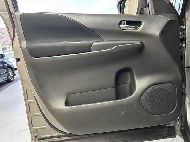 セレナ e-POWER ハイウェイスター V 後期 10インチナビ プロパイロット 両側パワスラ アラウンドビュー 禁煙車 衝突軽減ブレーキ LEDヘッド Wエアコン ドラレコ ETC ブラインドスポットモニター 純正15AW スマートキー(59枚目)